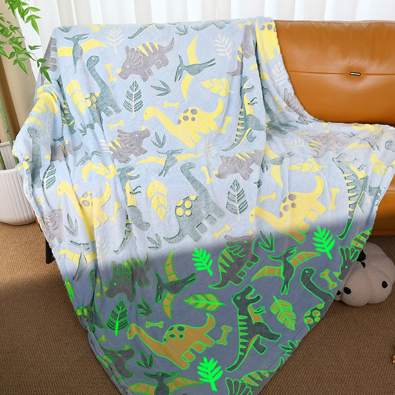 毛毯跨境定制双面法兰绒夜光毯厂家批发空调午休盖云貂珊瑚绒礼品