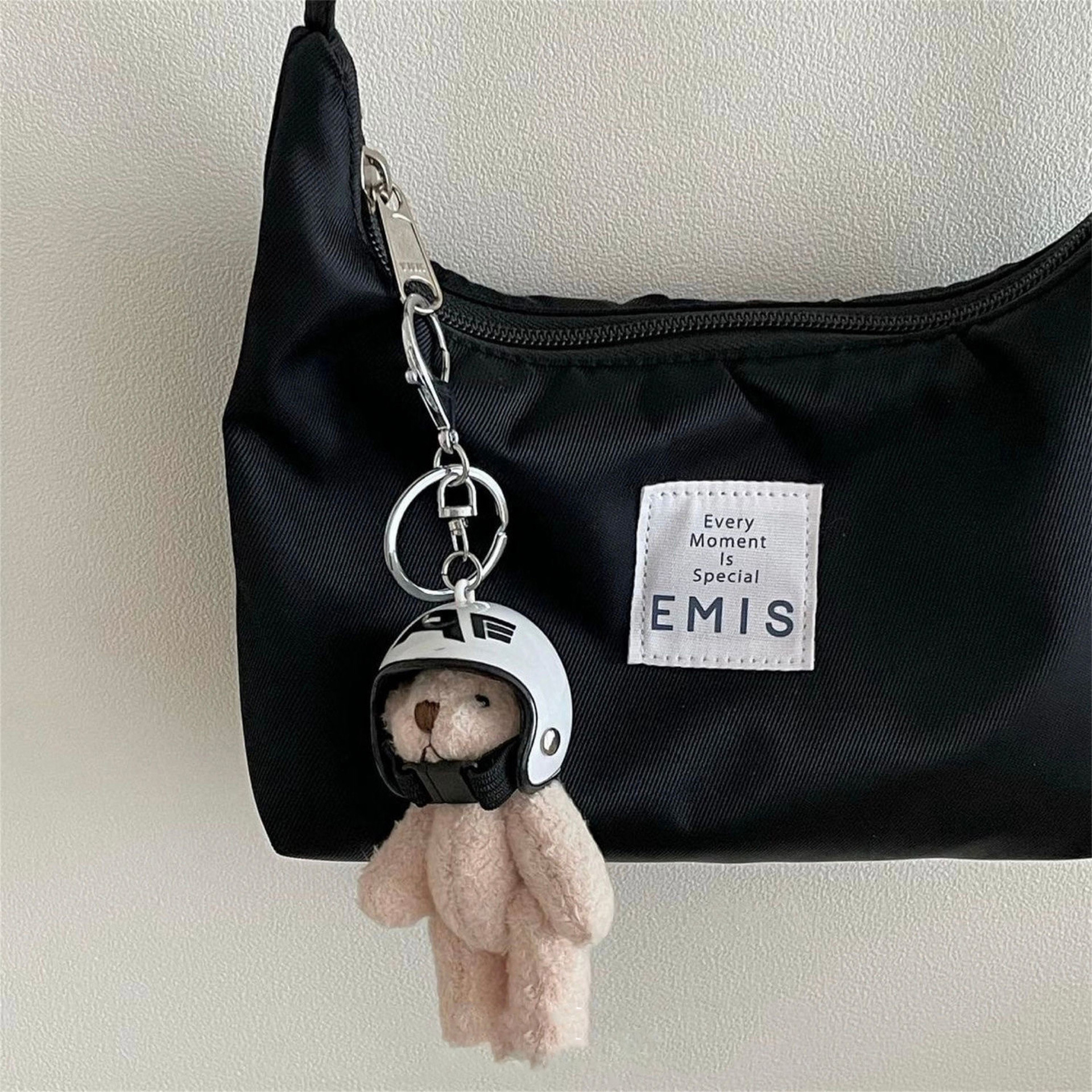 Motorcycle helmet, teddy bear plush pendant, Korean Instagram fan, niche keychain, couple bag pendant Application Scenario