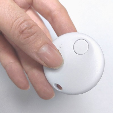 Find my Apple Anti-Loss Device is a perfect anti-loss tool for pets, the elderly, children, and key trackers Application Scenario