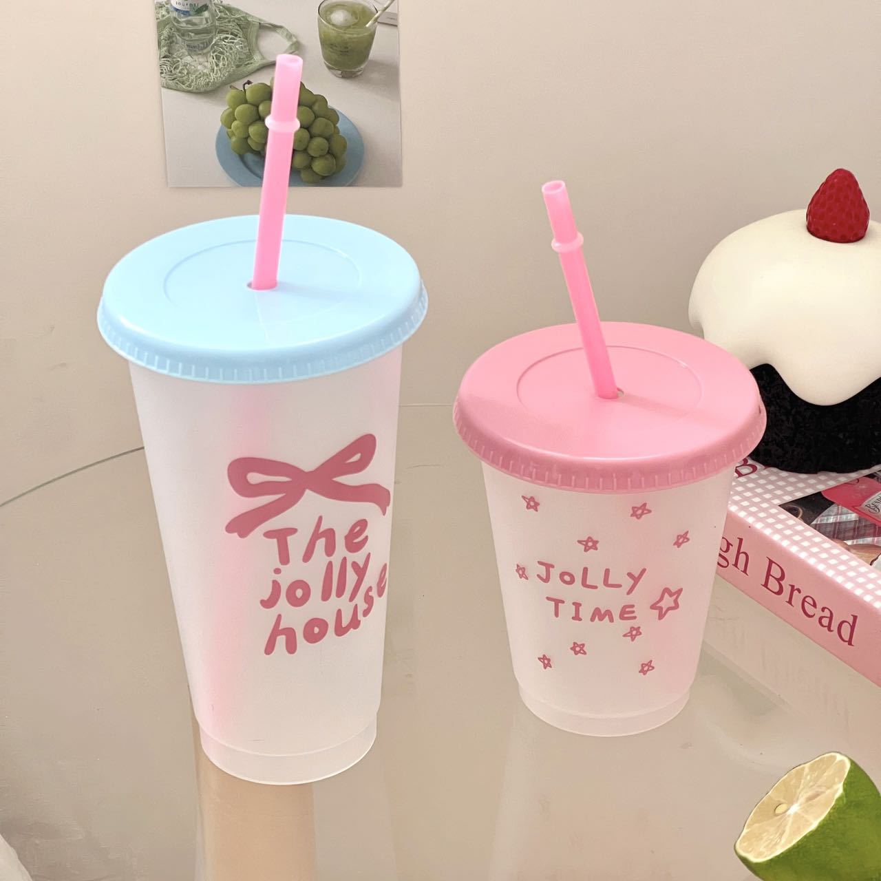 Summer bestsellers ~ins high appearance level, large capacity, cute, portable coffee cup, recyclable plastic straw cup Application Scenario