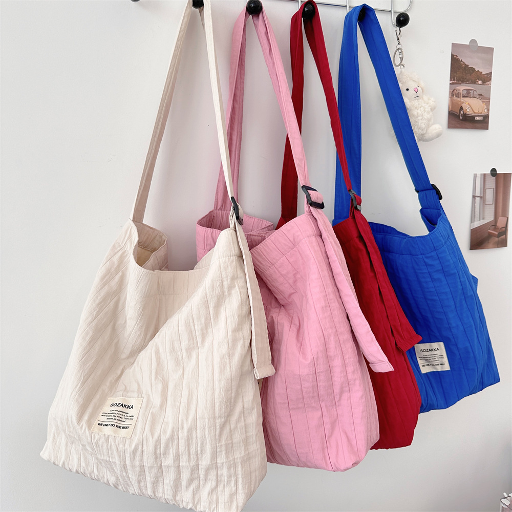 4921 Simple solid color striped pleated bag, new women's single-shoulder crossbody bag, large capacity canvas bag, commuter bag full figure