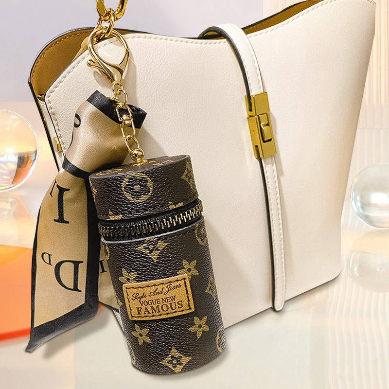 Mini lipstick makeup bag with retro print on Instagram for women, 2024 new style small earphone key pendant bag Specification drawing