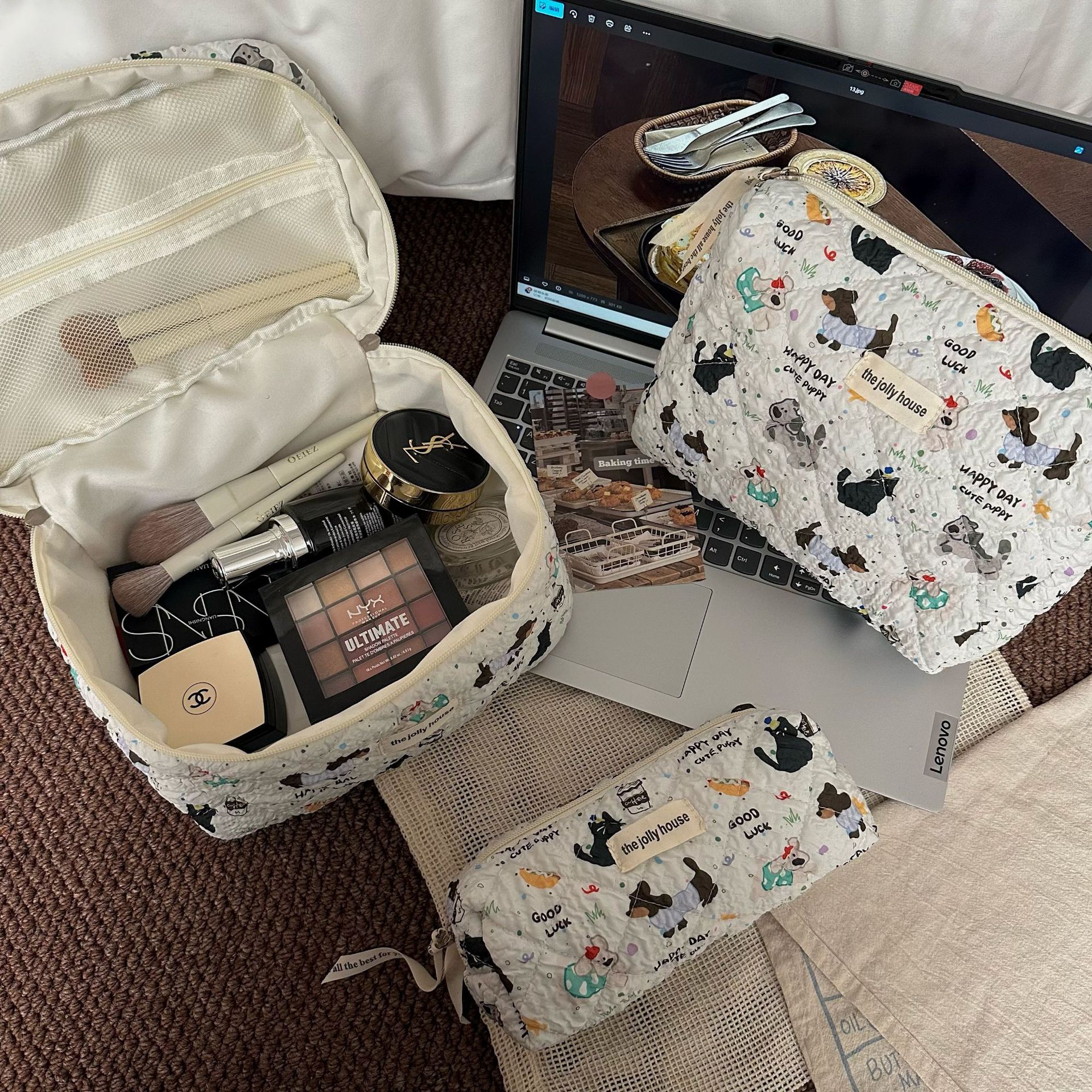 Spotted Dog makeup bag for women, ins cartoon, cute, portable, large-capacity travel cosmetics storage bag handbag details Picture