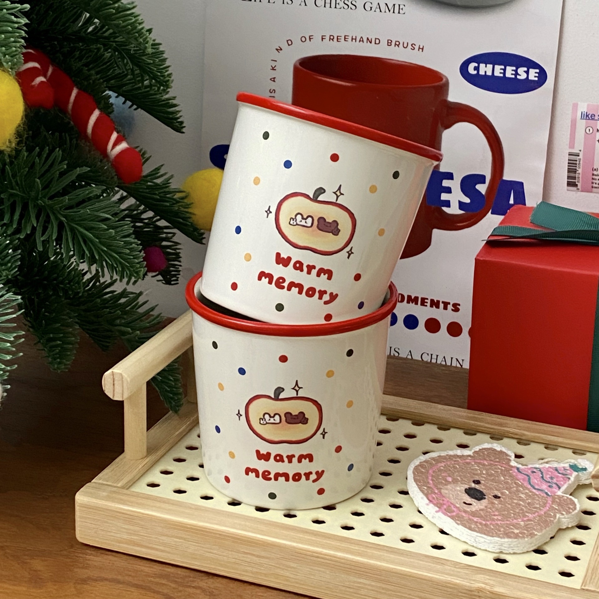 2025 New style ~ Cartoon Apple mugs, ceramic cups, breakfast milk cups, coffee cups, gift boxes, minimum order quantity of one piece Application Scenario