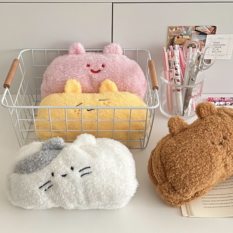 Original plush pen case with a cute and high-quality appearance, ins multi-functional large-capacity storage bag, student stationery bag Specification drawing