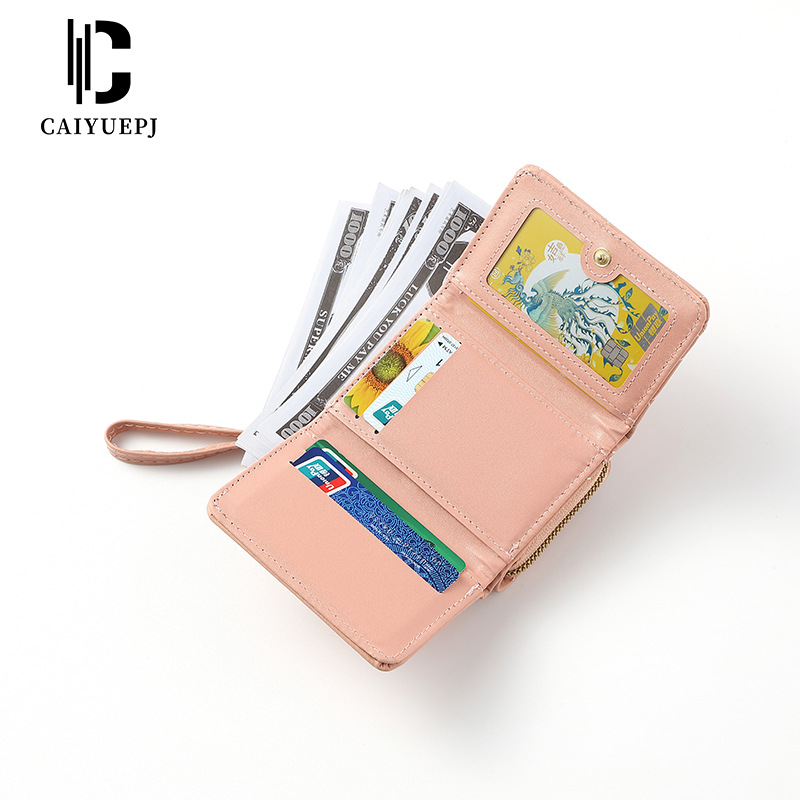 Wholesale of the new cross-border women's short wallet with simple embroidery and heart at a 30% discount, featuring multiple card slots Application Scenario