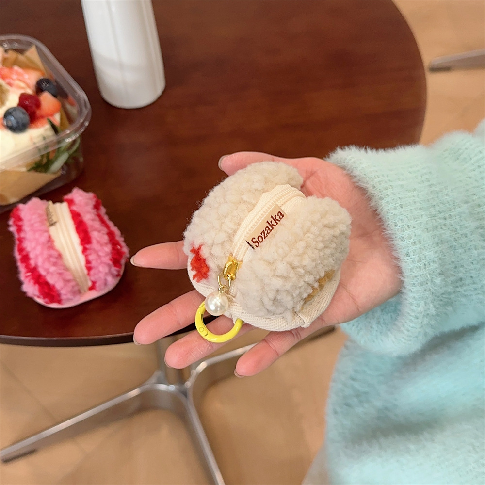 4121 Cute plush woolen soft fabric case is suitable for Apple airpods as a protective case and earphone storage case Application Scenario
