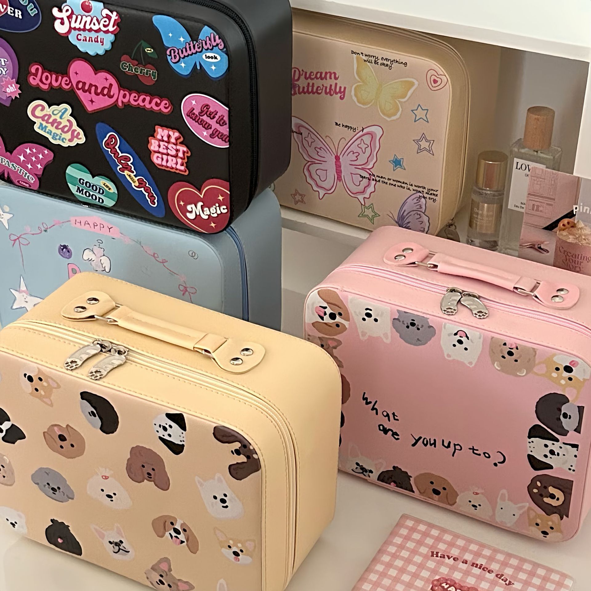 2023 Self-made 3D makeup box, large capacity with mirror, portable and cute cartoon storage box, travel toiletry bag Application Scenario