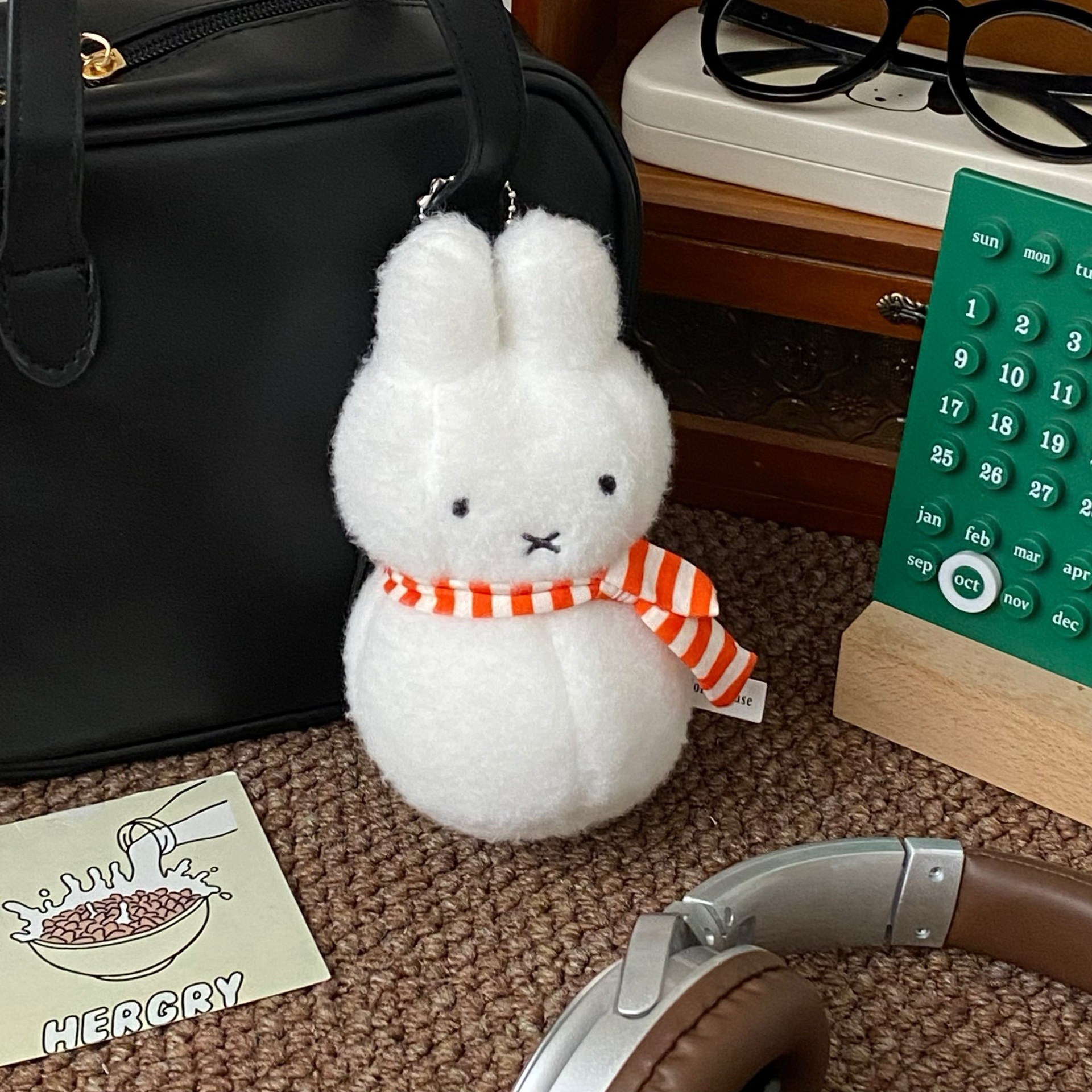 Orange scarf, Miffy Rabbit plush pendant, cartoon mini doll, doll, bag, pendant, keychain, couple gift Application Scenario