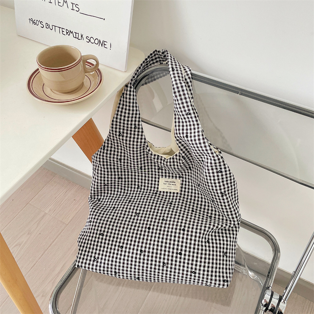 5671 Summer ins New laid-back and sweet checkered heart single-shoulder shopping bag Casual commuting canvas vest bag Specification drawing