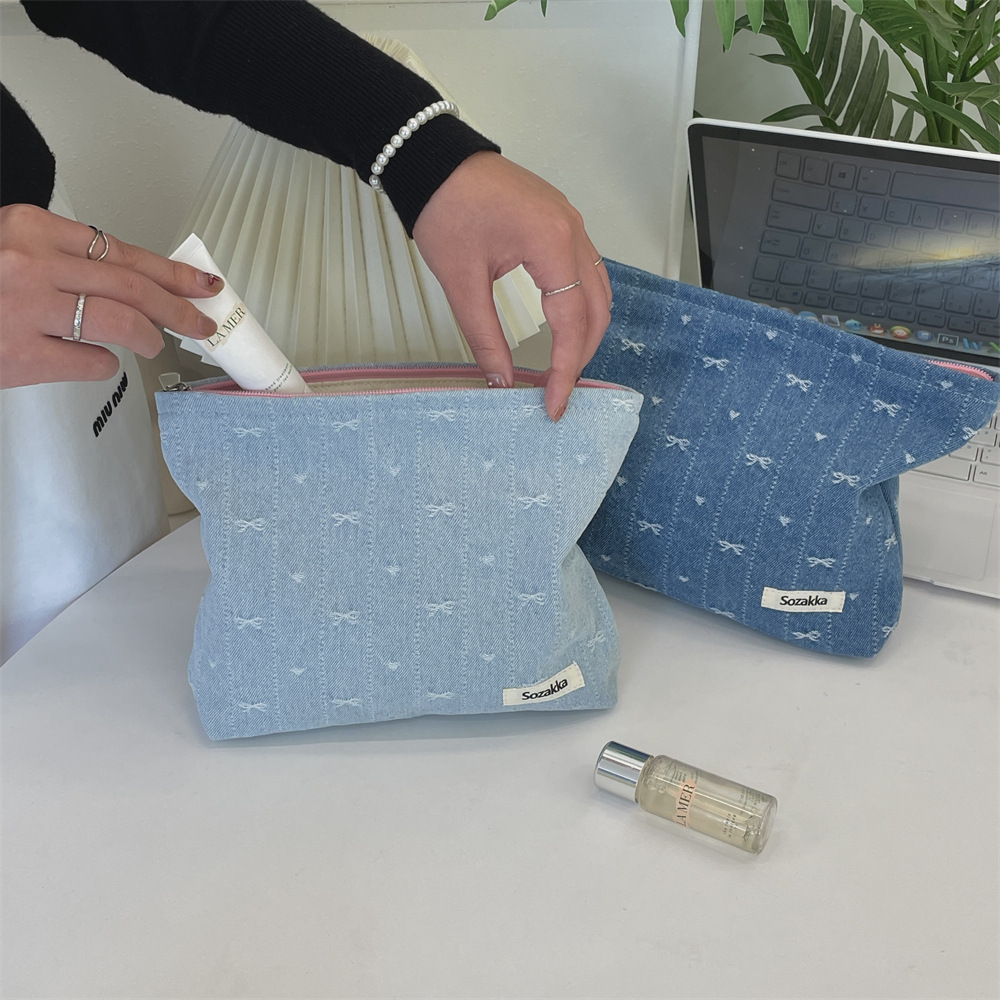 410125 Denim bow makeup bag, lotion and skin care products, large capacity zipper storage bag, shopping clutch Specification drawing