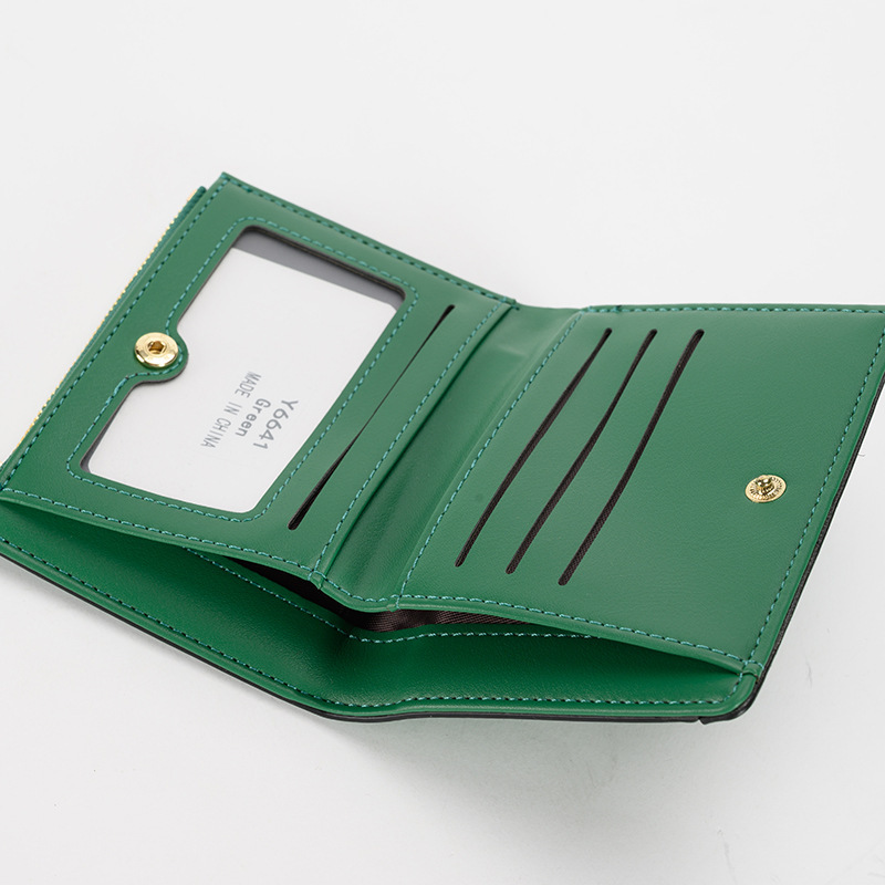 The 2024 new Korean-style multi-functional wallet with a zipper for women is compact, exquisite and ultra-thin. It is a card holder and ID bag Specification drawing