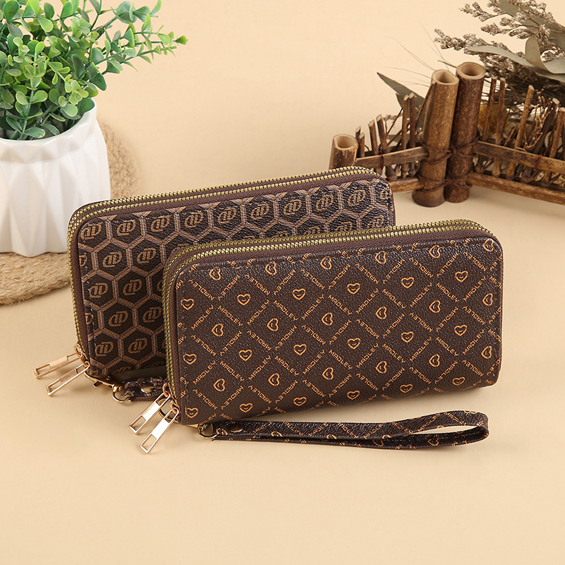 pu double-layer ladies' wallet, fashionable pattern clutch, multi-purpose storage, eco-friendly material wallet, mobile phone case Application Scenario
