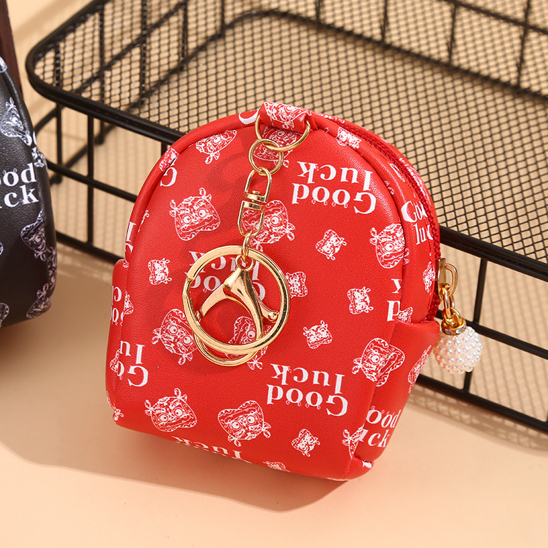 This mini and high-end coin purse for women is compact and convenient. It can carry Chinese-style headphones and keys with you. The small bag can be hung Application Scenario