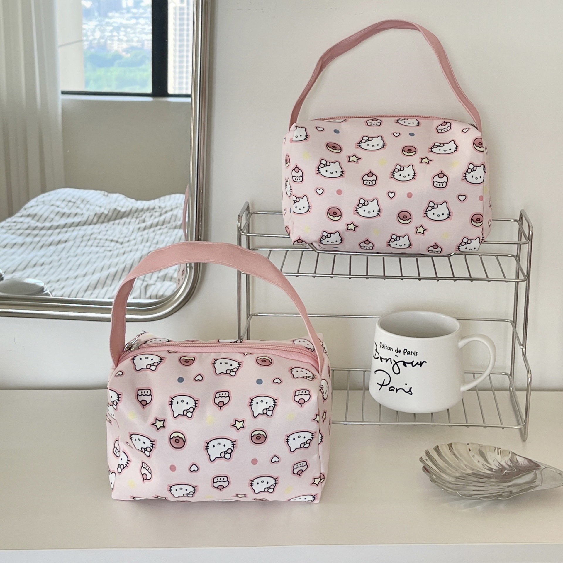 Pink cat donut portable handbag, makeup bag, women's large-capacity three-dimensional cute cat toiletry bag, clutch bag details Picture