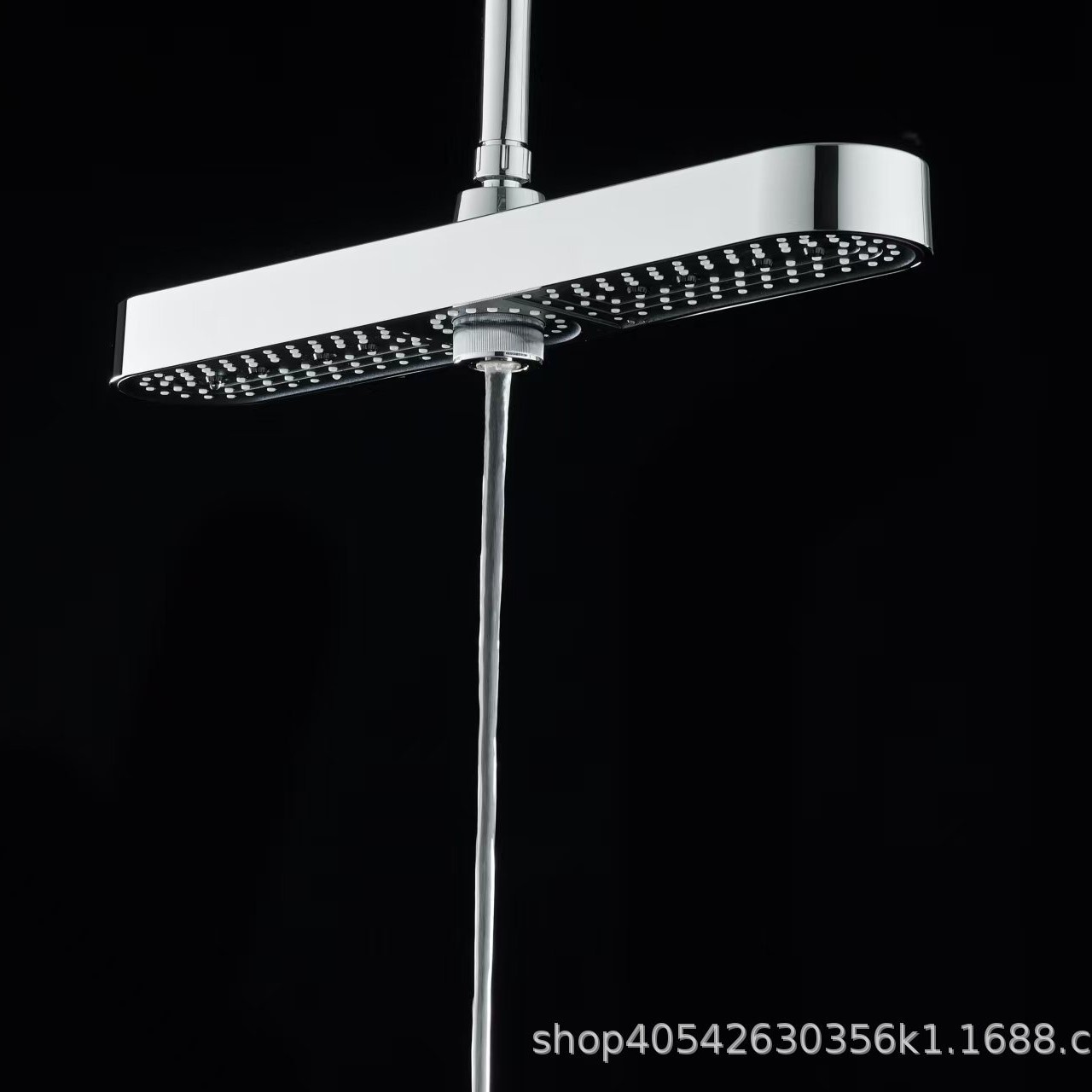 Amazon cross-border new product: Long strip giant screen top spray three-speed freely adjustable bathroom pressurized showerhead Application Scenario