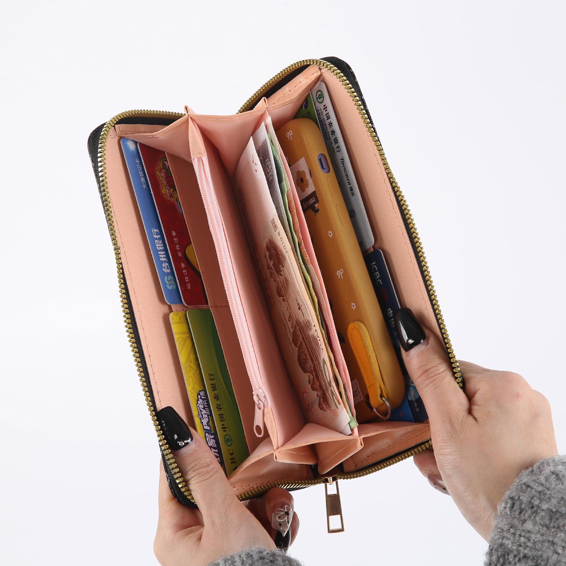 Simple and modern style long women's wallet, double-layer multi-purpose wallet, fashionable item, versatile, environmentally friendly and multi-functional Application Scenario