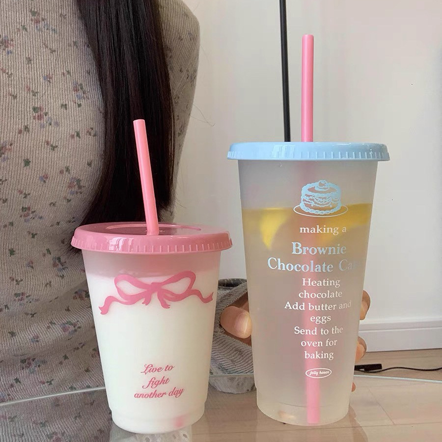 ins Summer plastic straw cup, new transparent cup with high appearance level, portable large capacity, cute internet-famous water cup for girls full figure