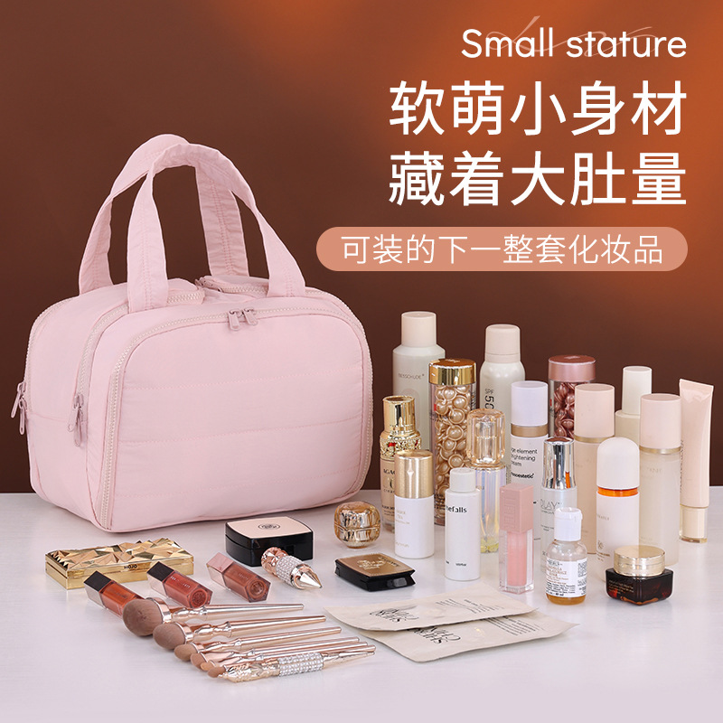 A popular and highly attractive hand-held cosmetic bag, a multi-layered storage bag, and a portable toiletry bag for business trips and travels Application Scenario