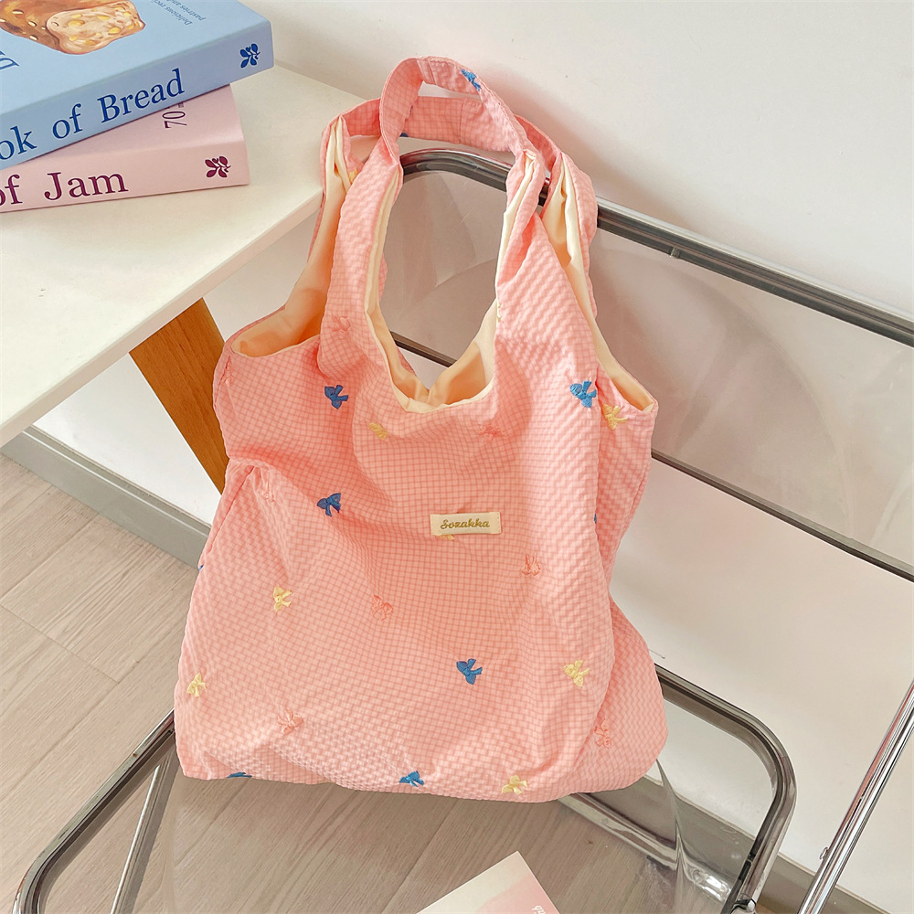 5692 Summer New Fresh embroidered bow single-shoulder bag, vest style, underarm bag, large capacity canvas bag Application Scenario