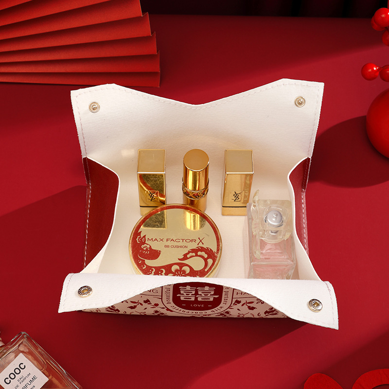 New Chinese-style creative wedding tissue box, red festive wedding candy box, storage box, celebration tissue box, car bedroom Application Scenario
