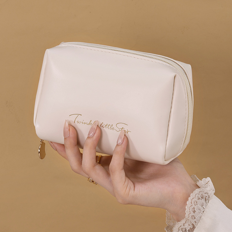 Hand-held small-sized storage bag, portable touch-up bag, red envelope, PU makeup bag, high appearance level cosmetics makeup bag wholesale full figure
