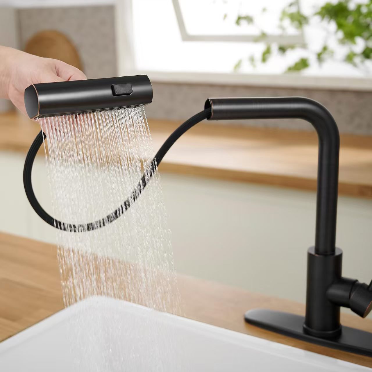 Cross-border foreign trade kitchen pull-out faucet, cold and hot water dual-purpose kitchen, hand washing and vegetable washing basin, waterfall shower faucet Application Scenario