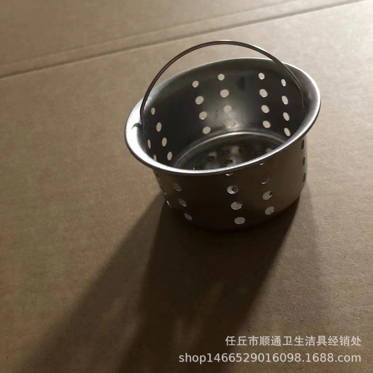 Sink drain, stainless steel drain with pipe drainage, steel wire drain pipe, vegetable sink drain Application Scenario