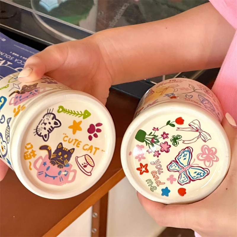 High-appearation-level mugs, playful graffiti butterflies, cream-colored ceramic cups, office coffee cups, couple breakfast cups Application Scenario