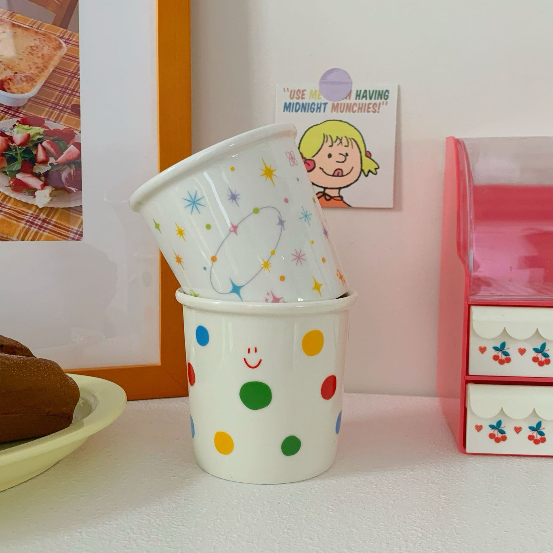 ins colorful polka dot smiling face holding cup, cute ceramic espresso cup, small capacity portable cup, birthday gift Application Scenario
