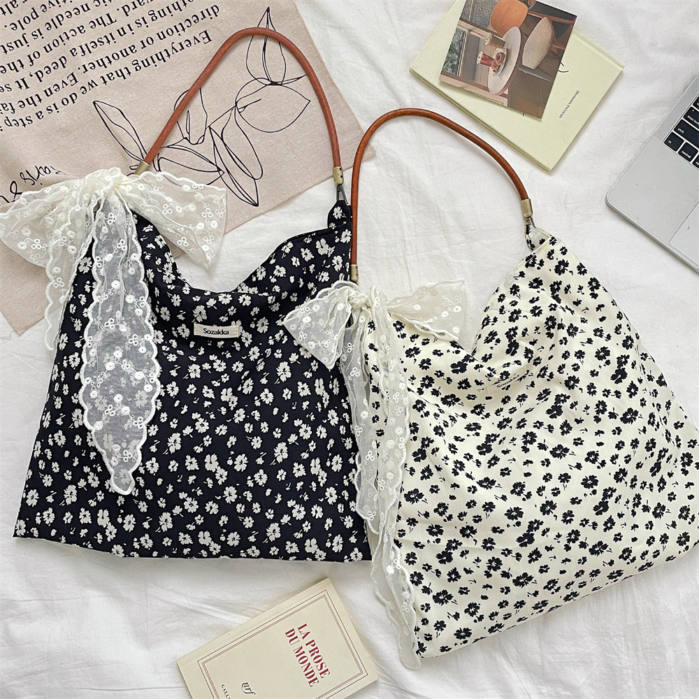 5642 Korean niche retro floral contrasting color artistic canvas bag, sweet and versatile student single-shoulder crossbody bag Specification drawing