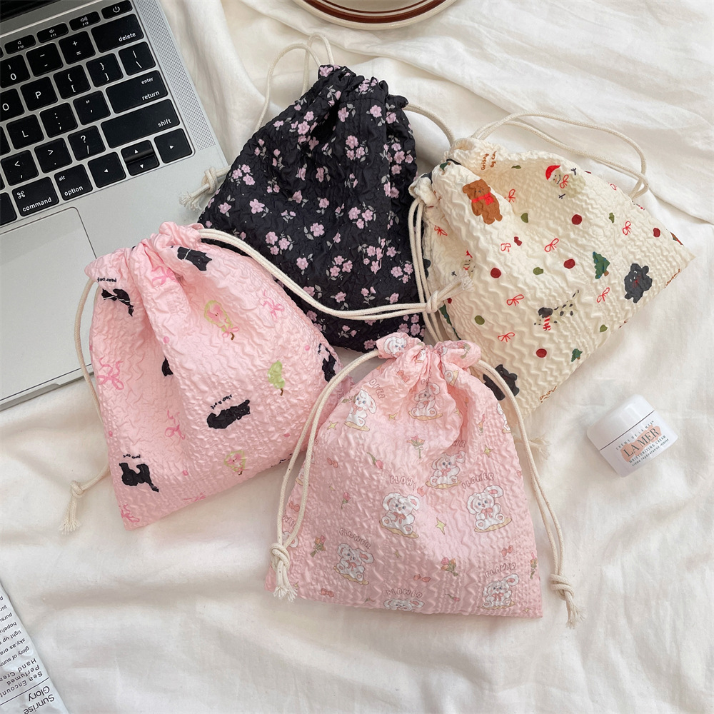 48151 Pocket Cute bear cartoon drawstring miscellaneous storage bag Dust-proof portable organization multi-functional cloth bag Specification drawing