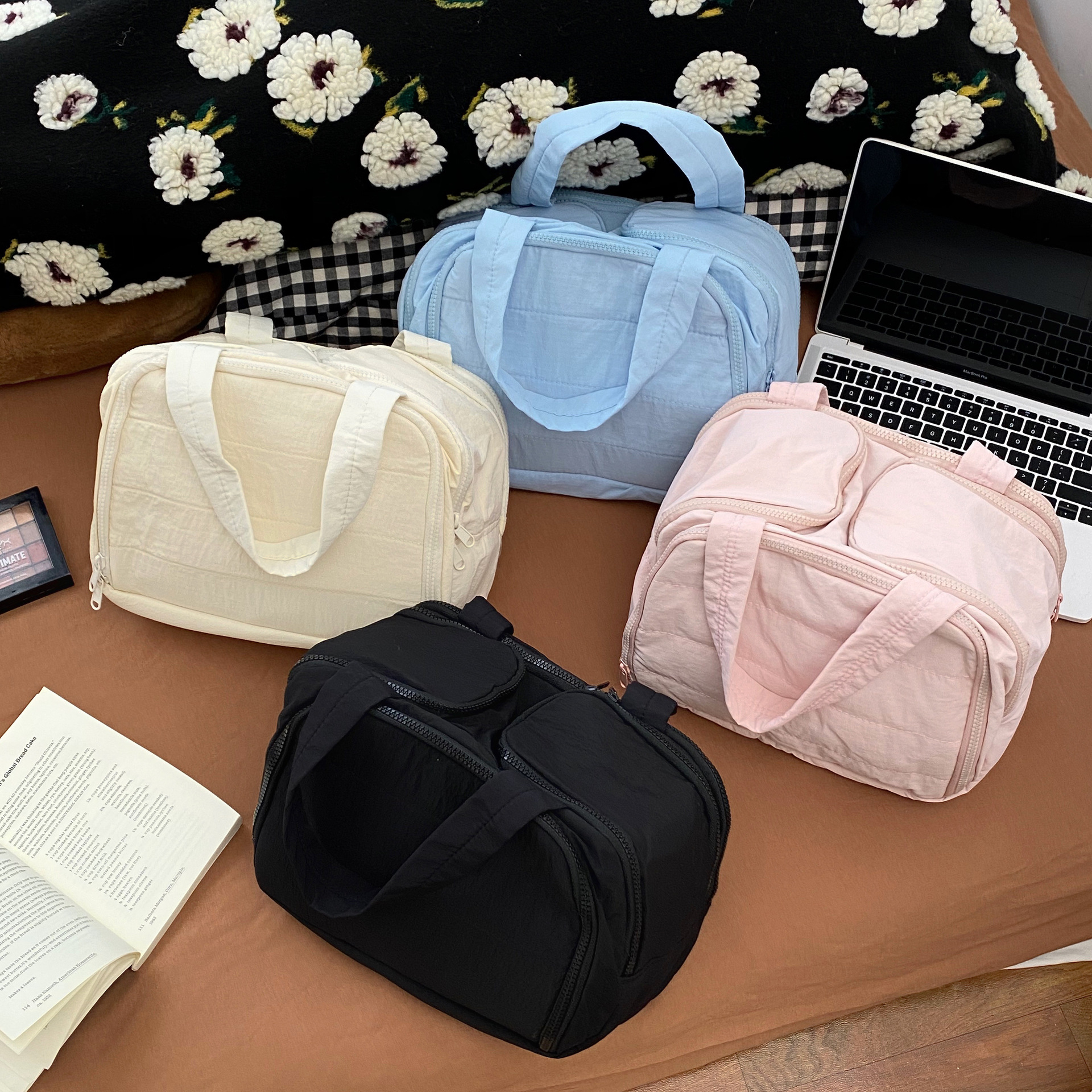 Essential travel storage bags, simple, multi-functional, large-capacity toiletry bag, travel storage bag, makeup bag for women full figure