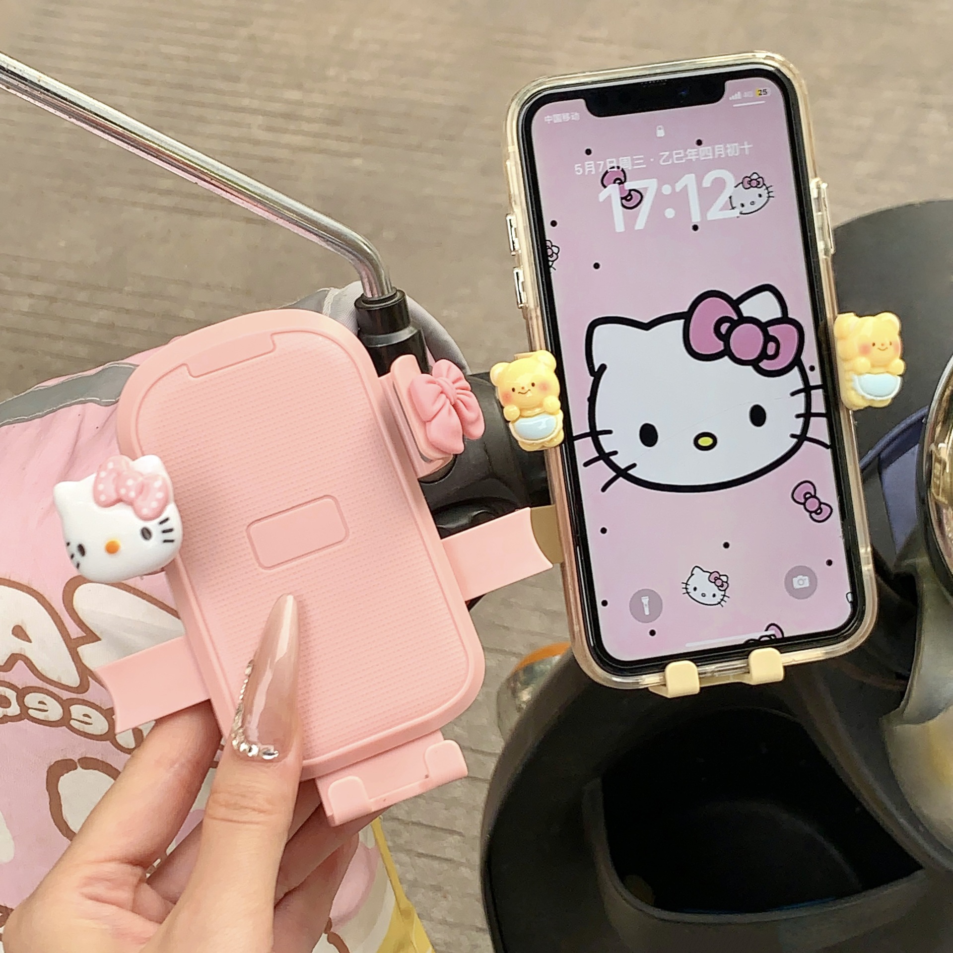 Electric bike riding mobile phone stand 2025 New Cartoon cute bicycle and motorcycle shockproof navigation fixed stand Specification drawing