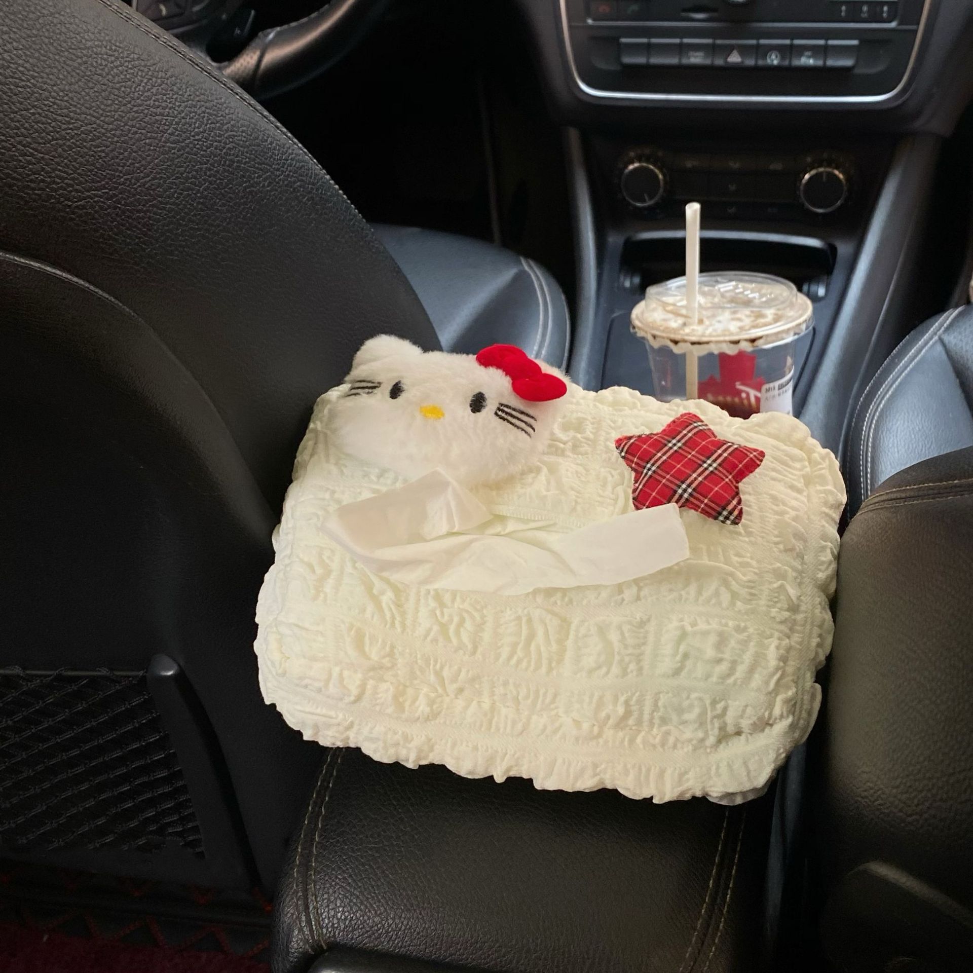 New five-pointed star cat car tissue box, car tissue box, women's car interior hanging bag, creative car paper bag decoration full figure
