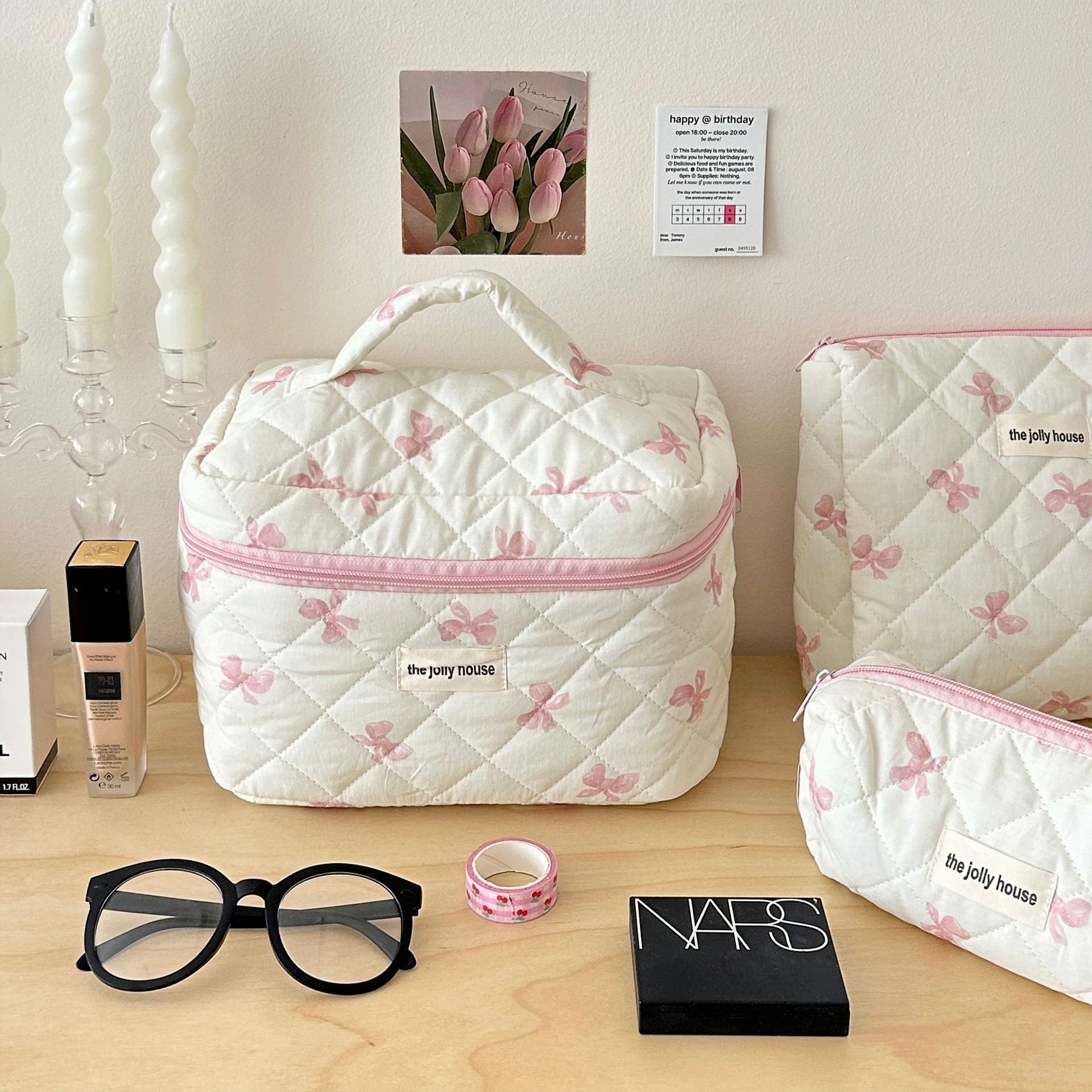Korean-style simple bow makeup bag, large-capacity portable, business trip and travel toiletry bag, cosmetics storage bag for girls Specification drawing