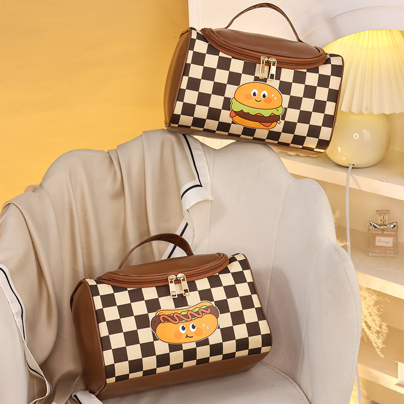 Cute makeup bag, large capacity, ins style, high appearance level, portable travel toiletries bag, high-end waterproof makeup bag full figure