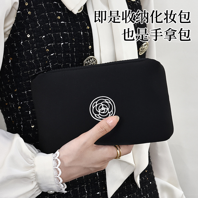 Camellia's new high-end portable small lipstick, mobile phone, watch, key, hand-held makeup bag and travel storage bag Specification drawing