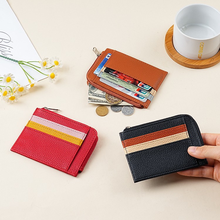 The new color-blocking card case from Ailun is a compact, anti-demagnetization, ultra-thin mini card holder with a simple card case and a coin purse full figure