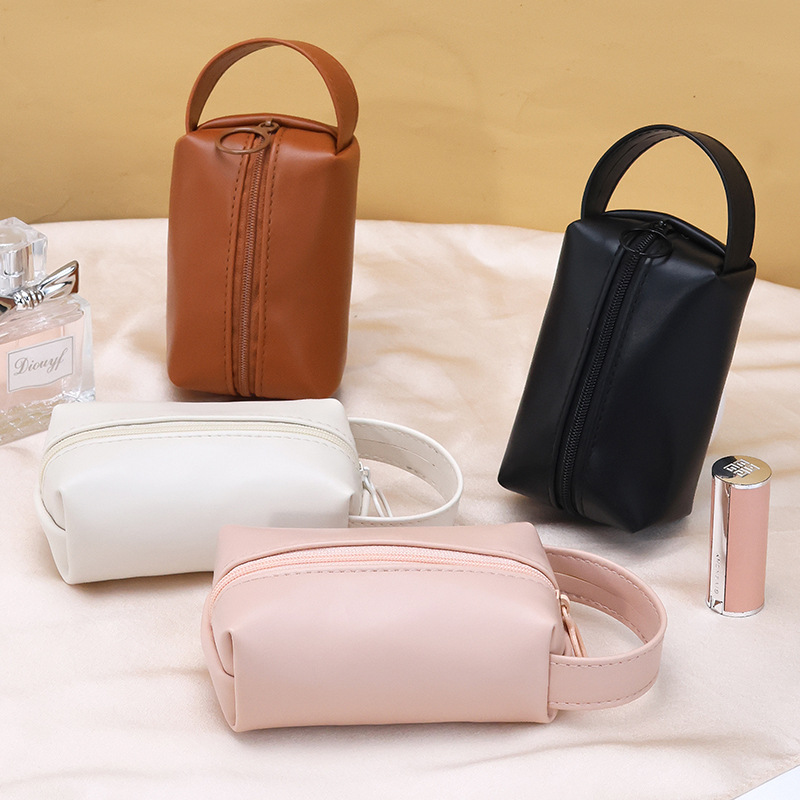 Jewelry, key card, mini mouth, red envelope, portable makeup bag, new small bag, InS-style storage, data cable storage bag details Picture