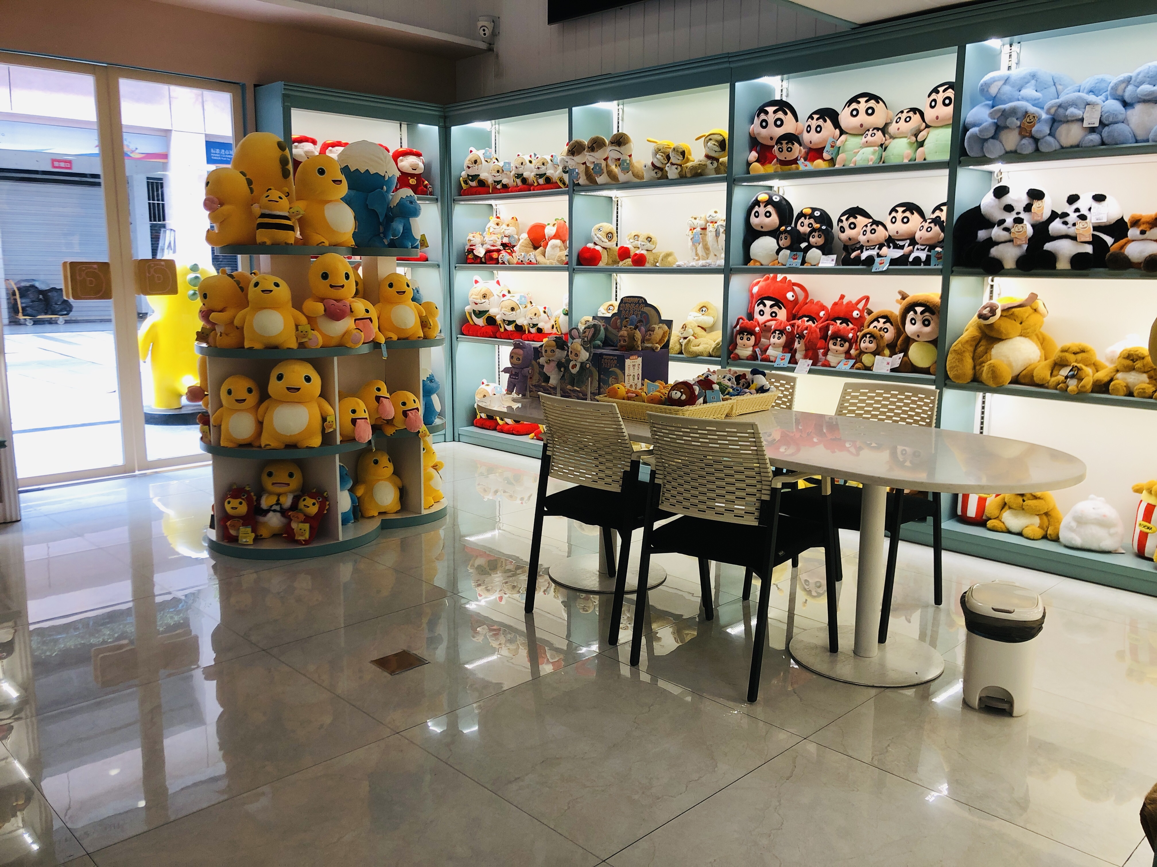 How much I love toys! describe pic - 2