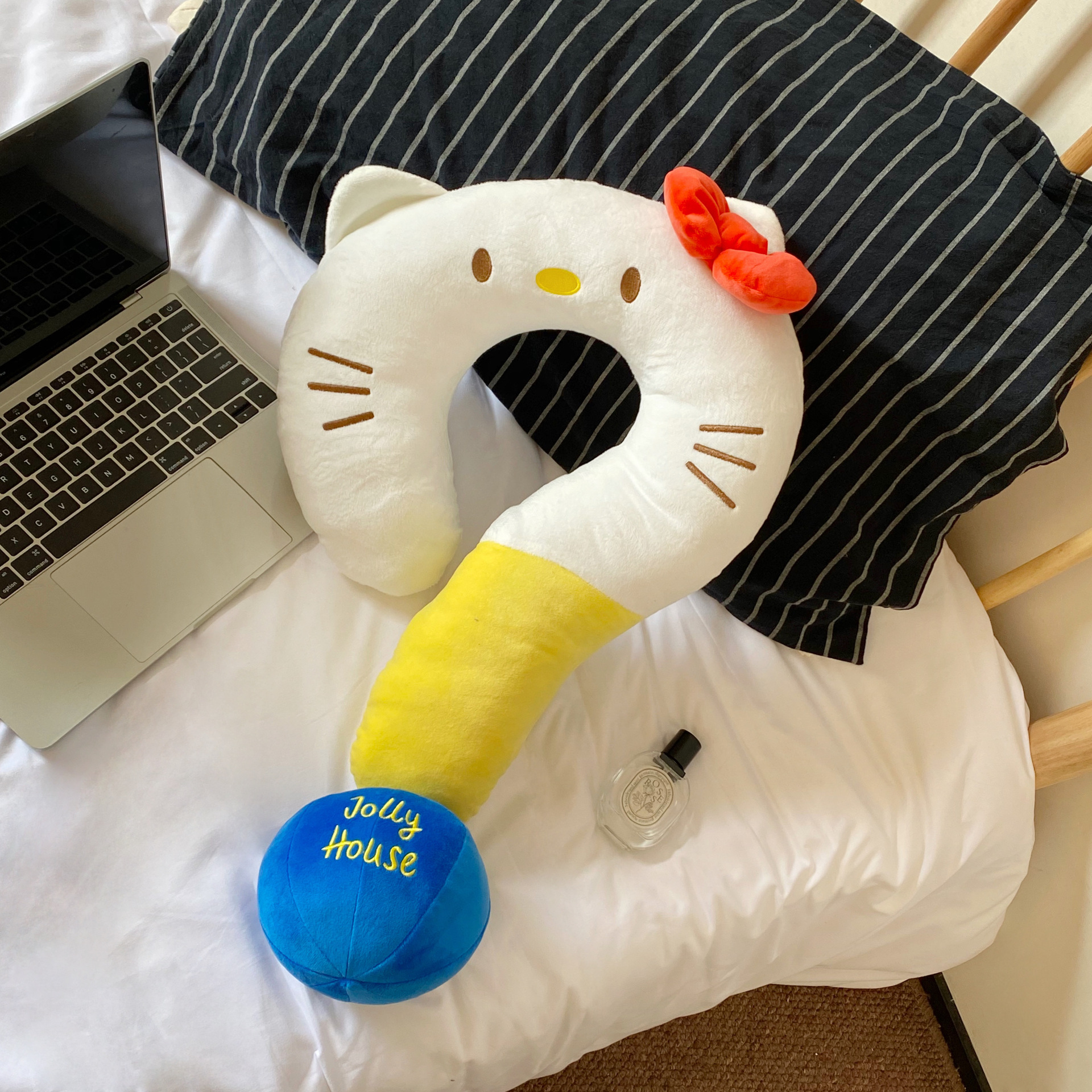 Creative question mark throw pillow, cute cat neck pillow, airplane travel pillow, home sofa plush toy throw pillow, nap pillow full figure