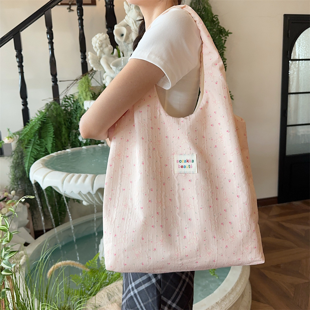 4613 Summer embossed single-shoulder Bag for female students, a versatile large-capacity seaside vacation tote bag details Picture
