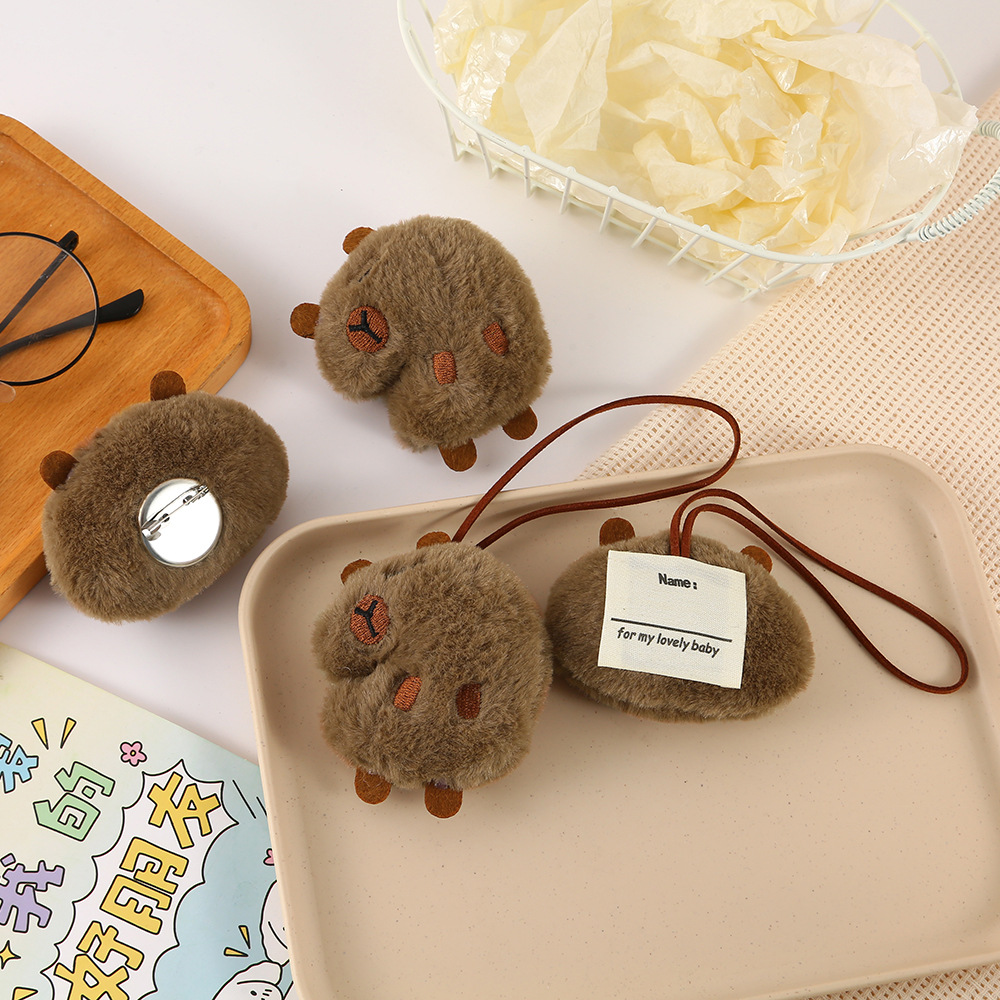 Cute plush cartoon capybara plush brooch, girl's backpack, clothes, scarf, decorative doll, student gift pin Application Scenario
