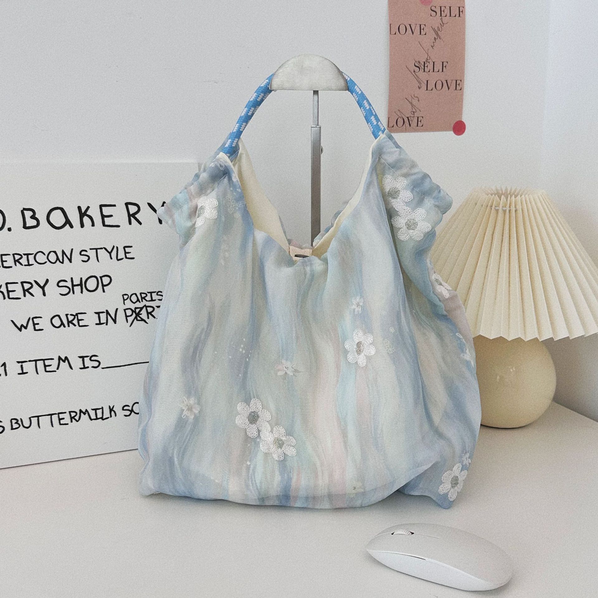 46192 Traditional Chinese style chiffon embroidery fresh and light commuter handbag, artistic canvas bag, travel and vacation single-shoulder bag details Picture