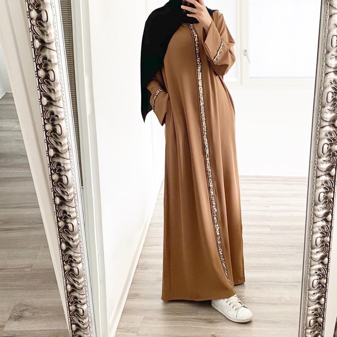 New Southeast Asian cross-border Muslim women's robe patchwork sequined dress solid color Middle Eastern robe abaya women's robe hooded Muslim Application Scenario