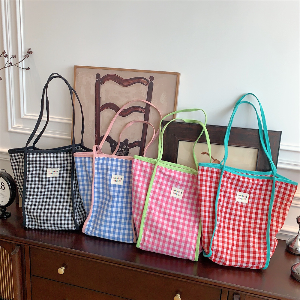 43301 Korean style artistic retro red and blue contrasting checkered dopamine single-shoulder bag, handbag, commuting canvas bag for women full figure