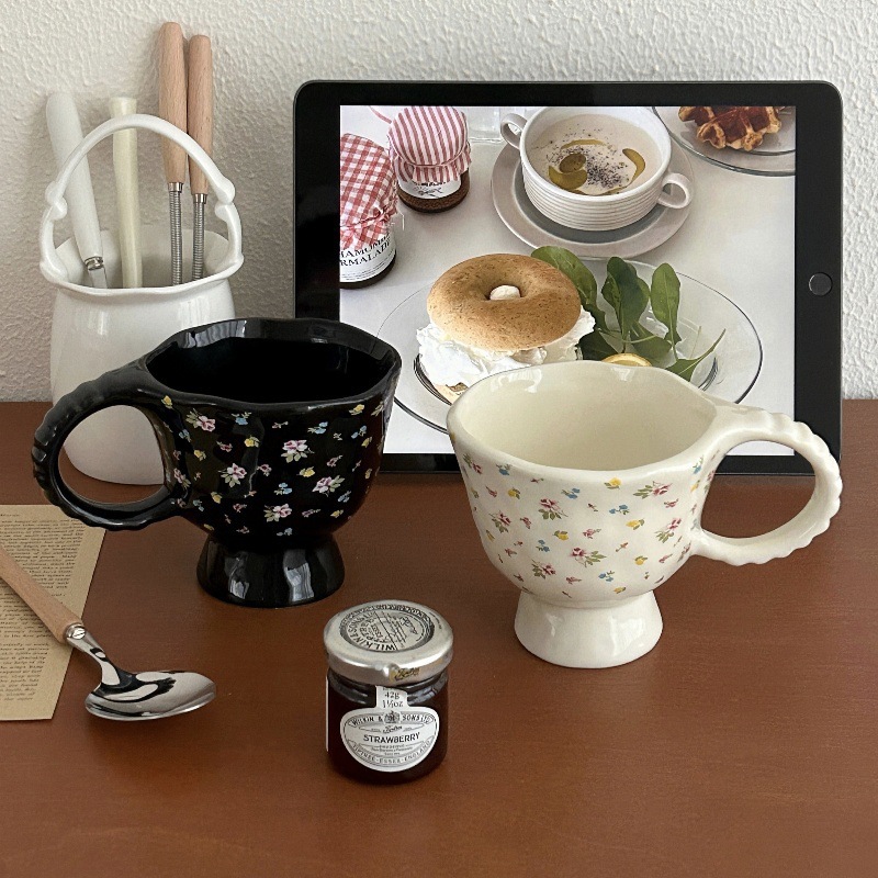 Retro light luxury floral mug, ins style, high appearance level, hand-molded ceramic cup, breakfast milk coffee cup, water cup for women Application Scenario