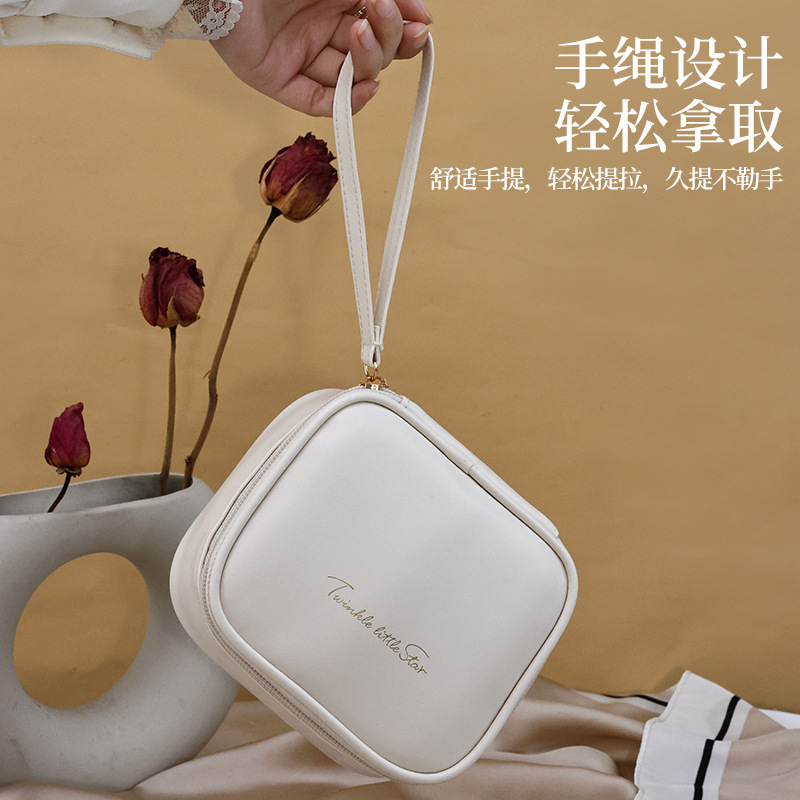 PU portable sanitary napkins, sanitary napkins, storage small bags, menstrual kits, student cream-mouthed red envelopes, exquisite and portable mini Specification drawing