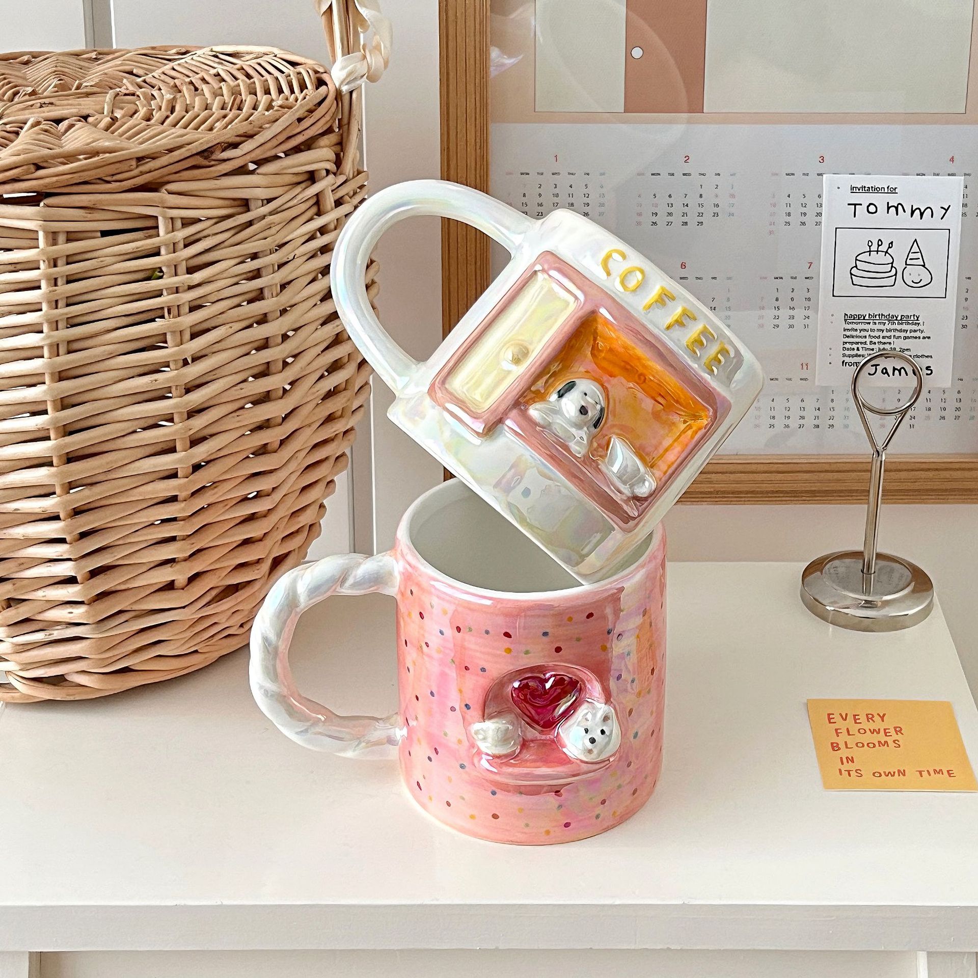 Cartoon heart-shaped puppy mug, girlish heart, high appearance level ceramic cup, couple breakfast coffee cup, high-temperature resistant water cup Application Scenario